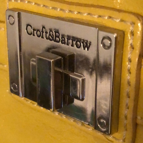 YELLOW LEATHER CROSSBODY PURSE - Picture 4 of 11